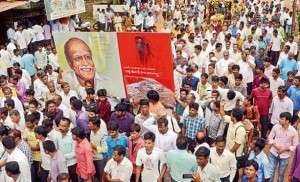 india-more-writers-return-akademi-awards-in-protest-against-killing-of-rationalists-1210201512310962